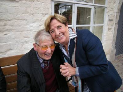 Frau Klopp begrt Herrn Czichos bei der Erffnungsfeier der Burg Brome am 24.09.2014